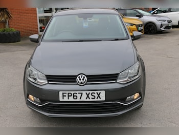 Used Volkswagen Polo 2017 for sale - 77603374: Photo