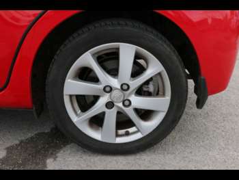 Used Toyota Yaris 2015 for sale - 74883979: Photo