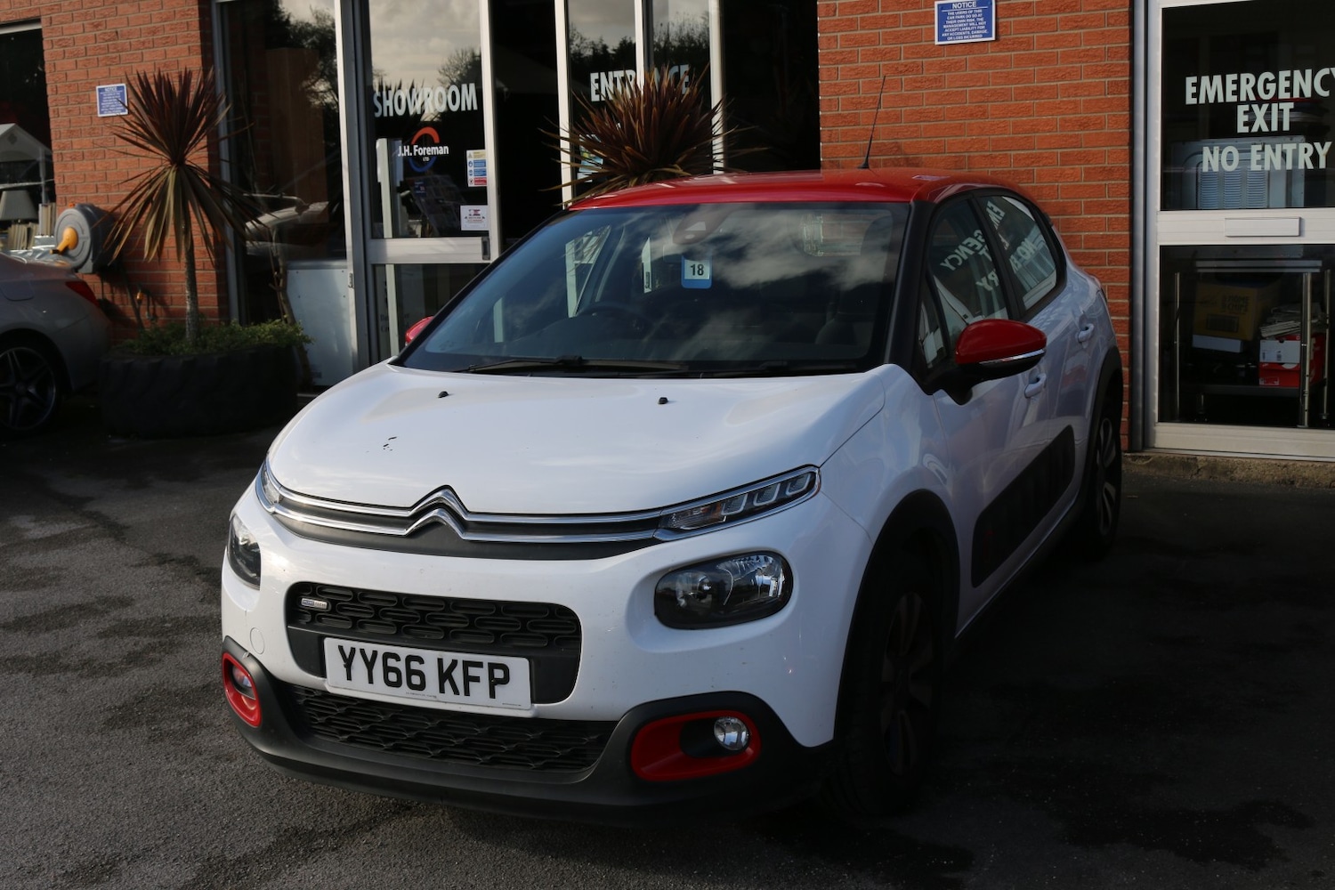 Used Citroen C3 2017 for sale - 76397052: Photo 1