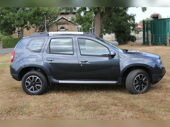 Used Dacia Duster 2016 for sale - 79487756: Photo