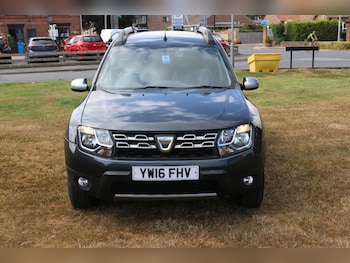 Used Dacia Duster 2016 for sale - 79487756: Photo