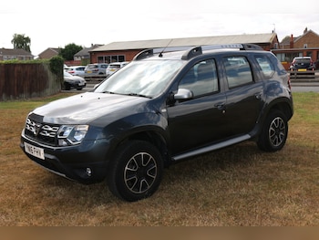 Used Dacia Duster 2016 for sale - 79487756: Photo