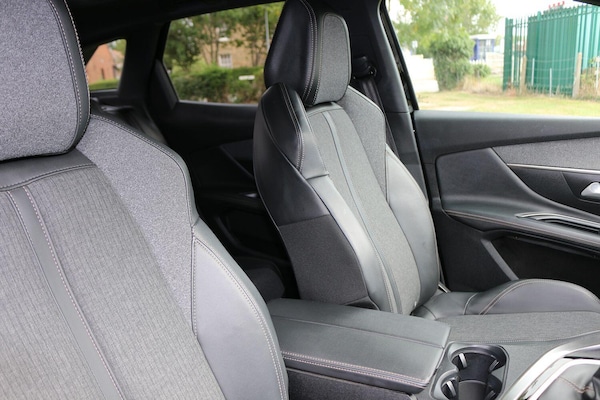 Used Peugeot 3008 2019 for sale - 76041045: Photo 12