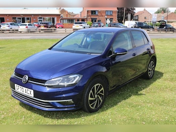 Used Volkswagen Golf 2020 for sale - 78987104: Photo