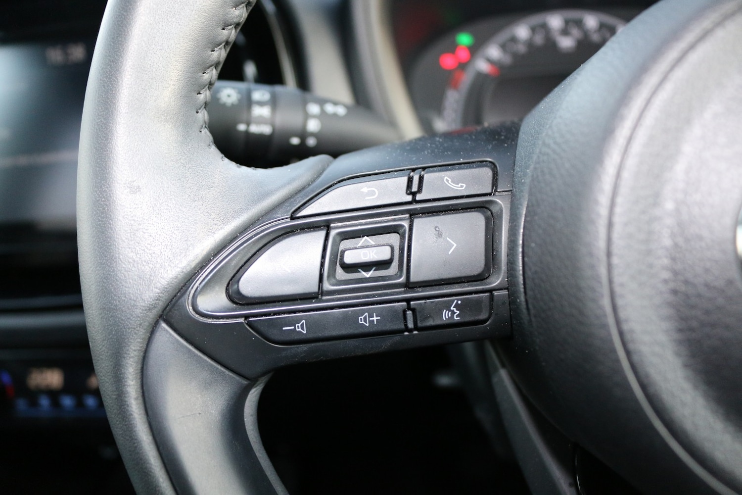 Used Toyota Aygo X 2023 for sale - 76741346: Photo 12