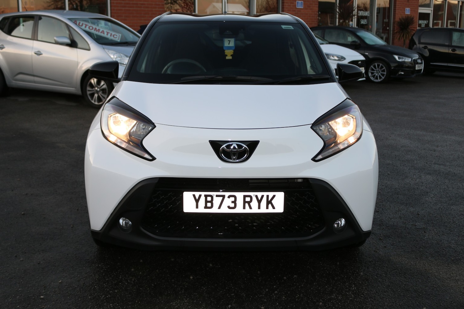 Used Toyota Aygo X 2023 for sale - 76741346: Photo 2