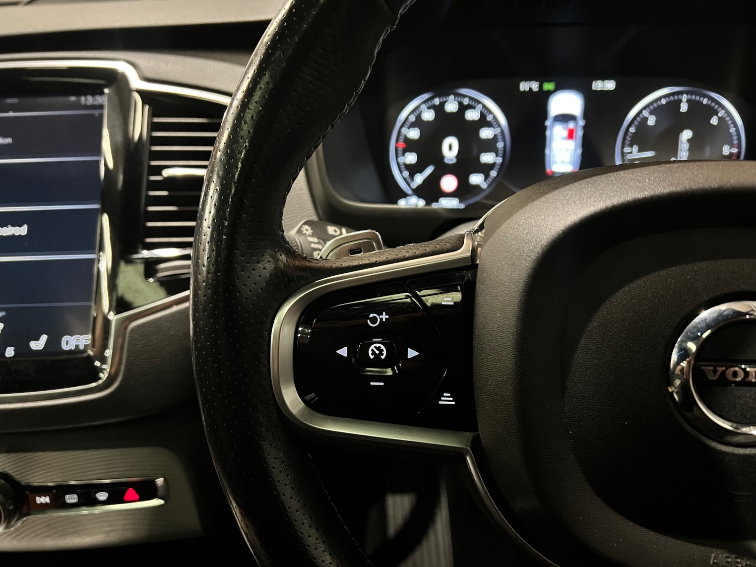 Used Volvo XC90 2016 for sale - 76274261: Photo 38