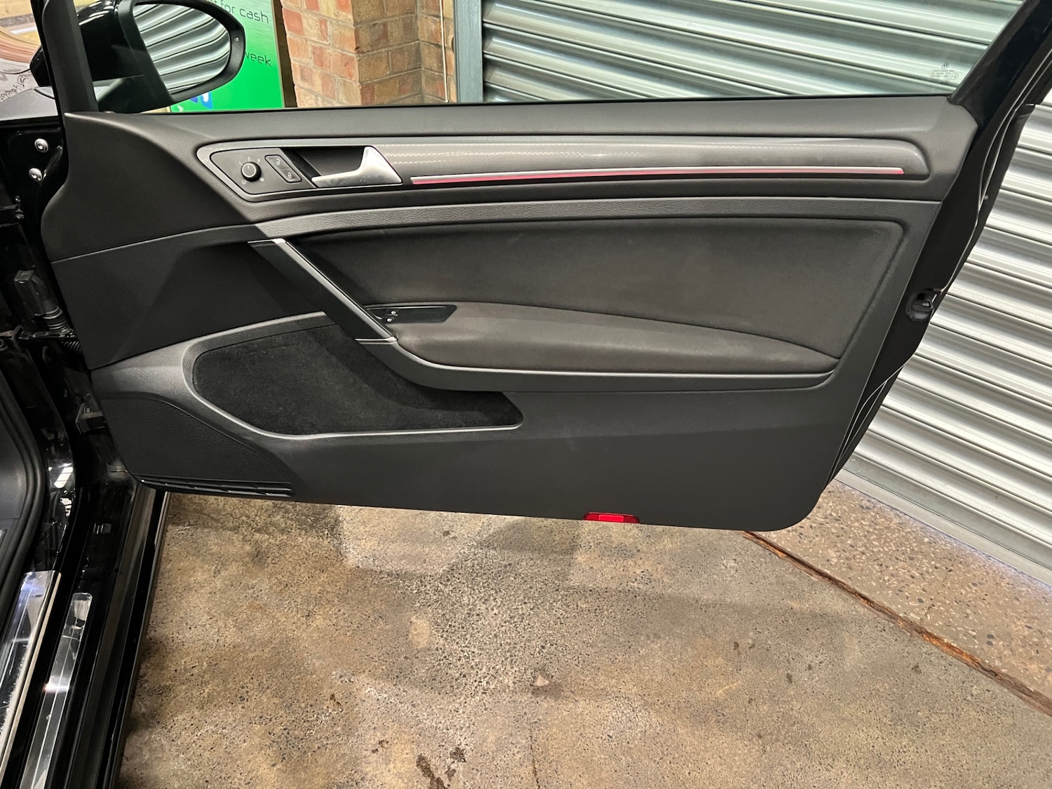 Used Volkswagen Golf 2018 for sale - 76243804: Photo 25