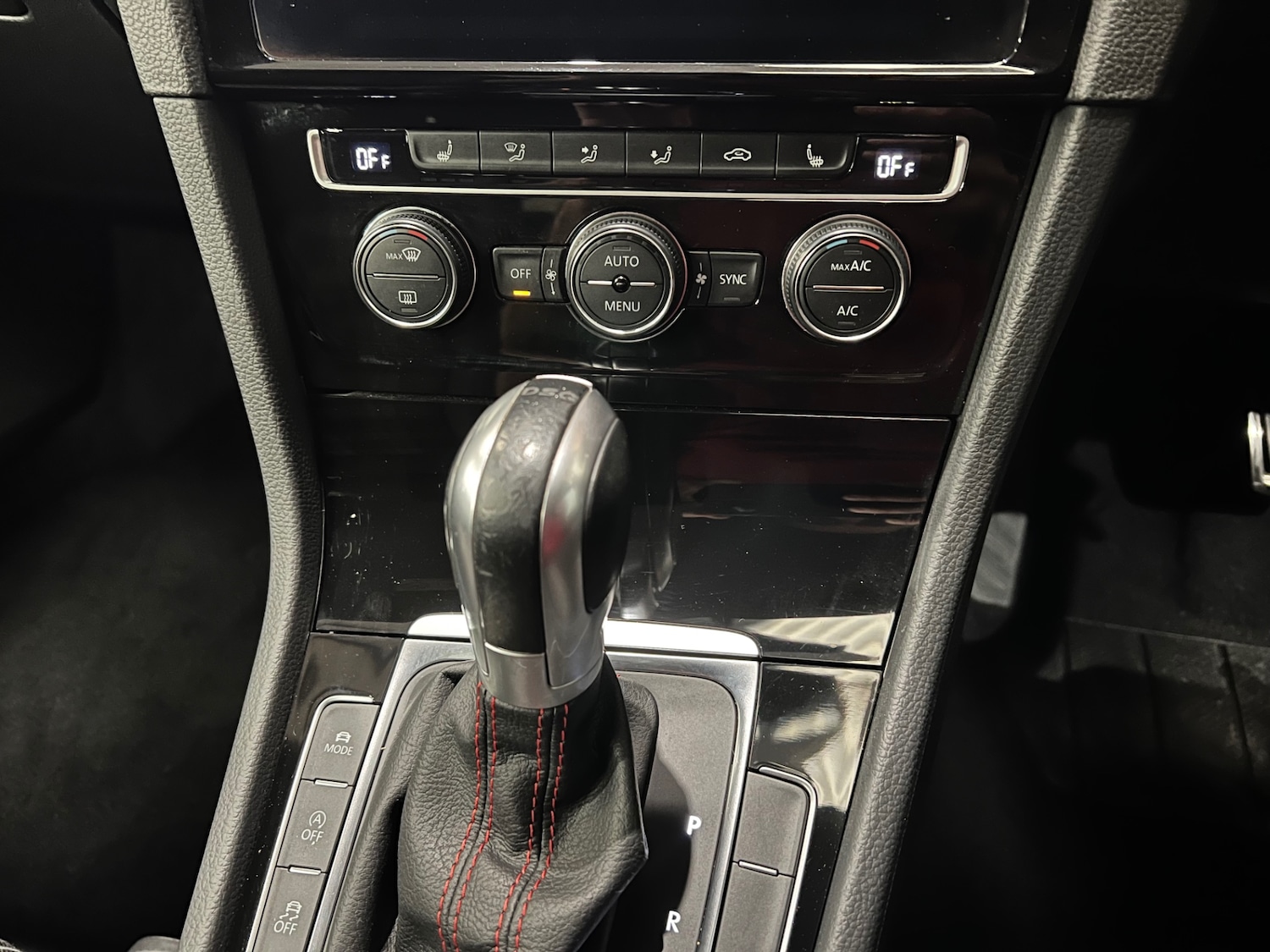 Used Volkswagen Golf 2018 for sale - 76243804: Photo 32