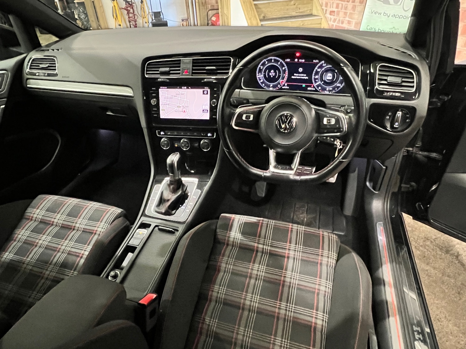 Used Volkswagen Golf 2018 for sale - 76243804: Photo 4