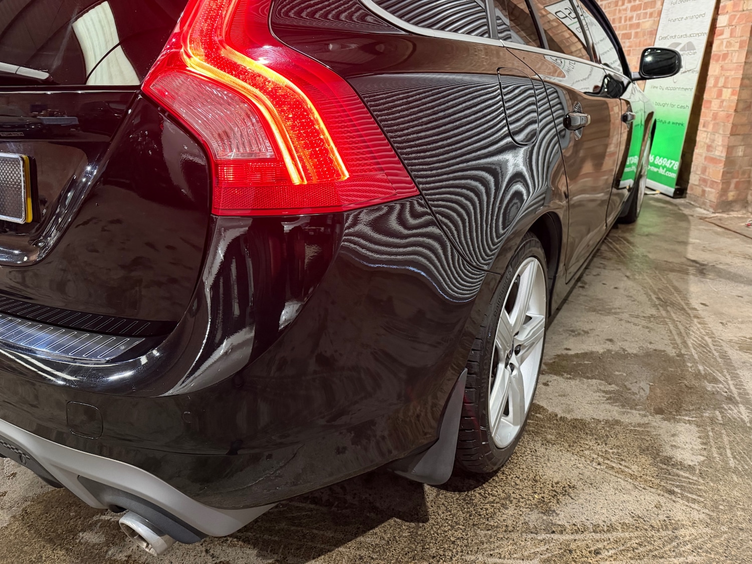 Used Volvo V60 2017 for sale - 77639403: Photo 19