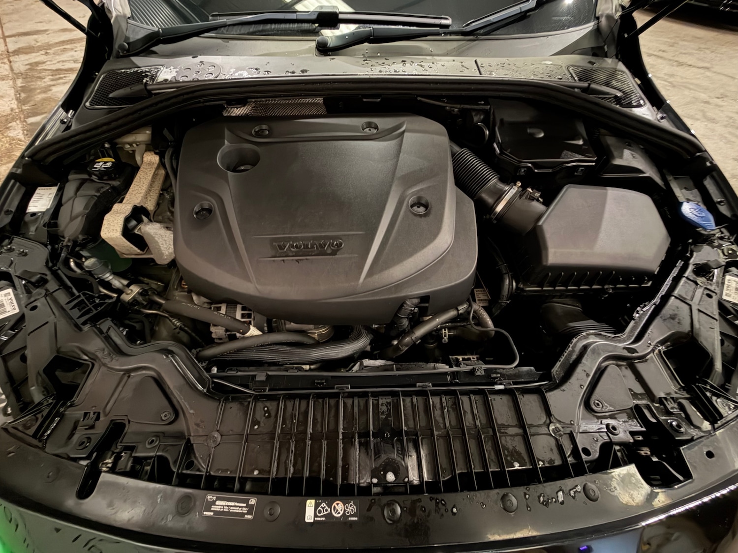 Used Volvo V60 2017 for sale - 77639403: Photo 20