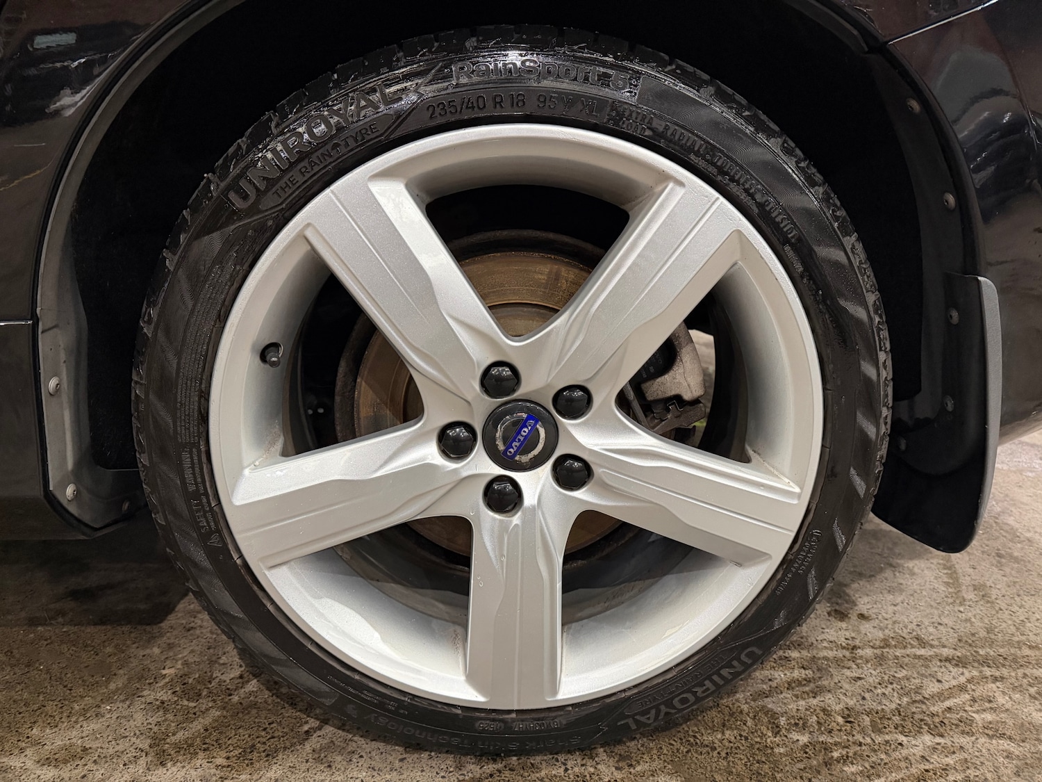 Used Volvo V60 2017 for sale - 77639403: Photo 21