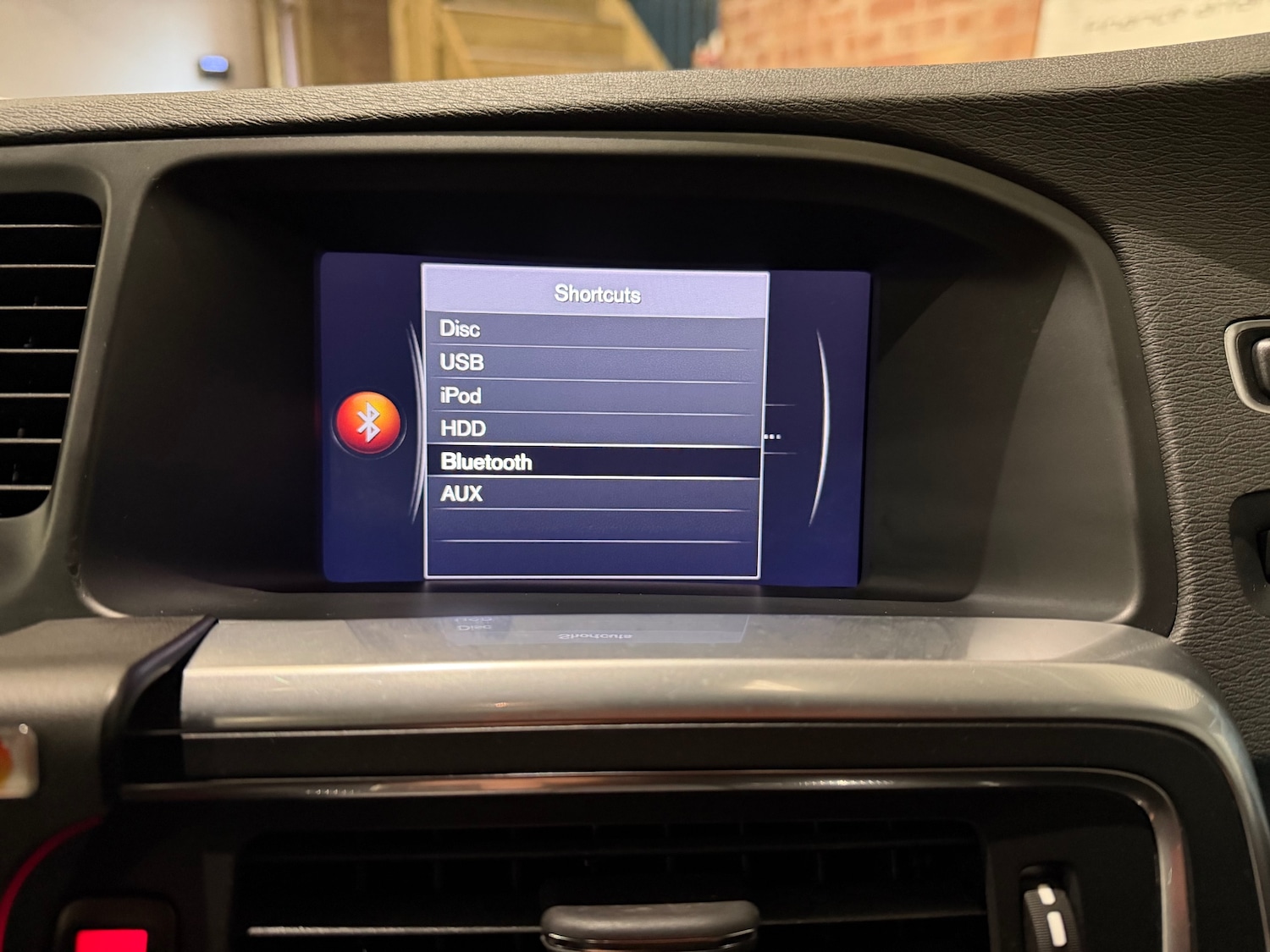 Used Volvo V60 2017 for sale - 77639403: Photo 31