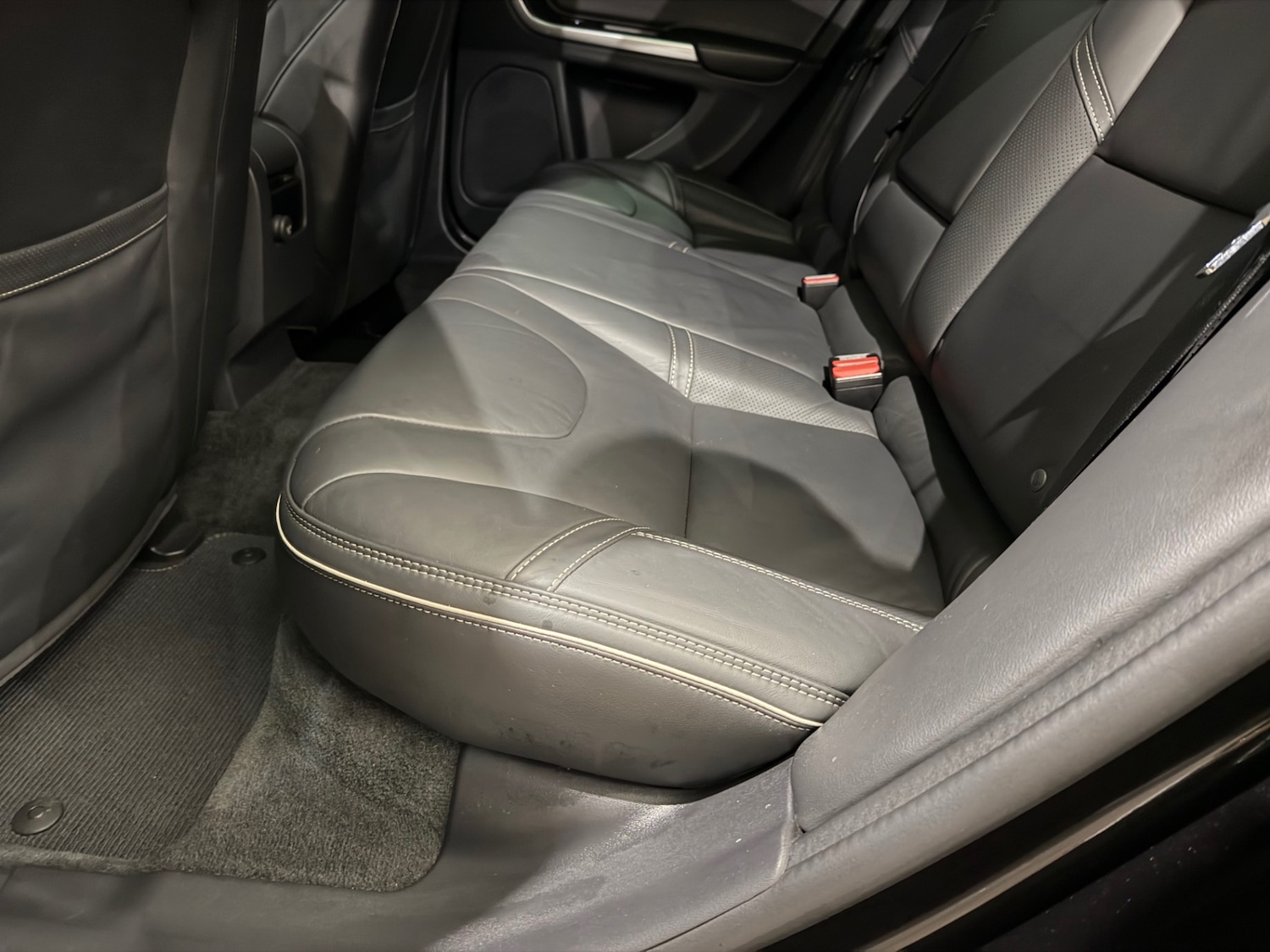 Used Volvo V60 2017 for sale - 77639403: Photo 54