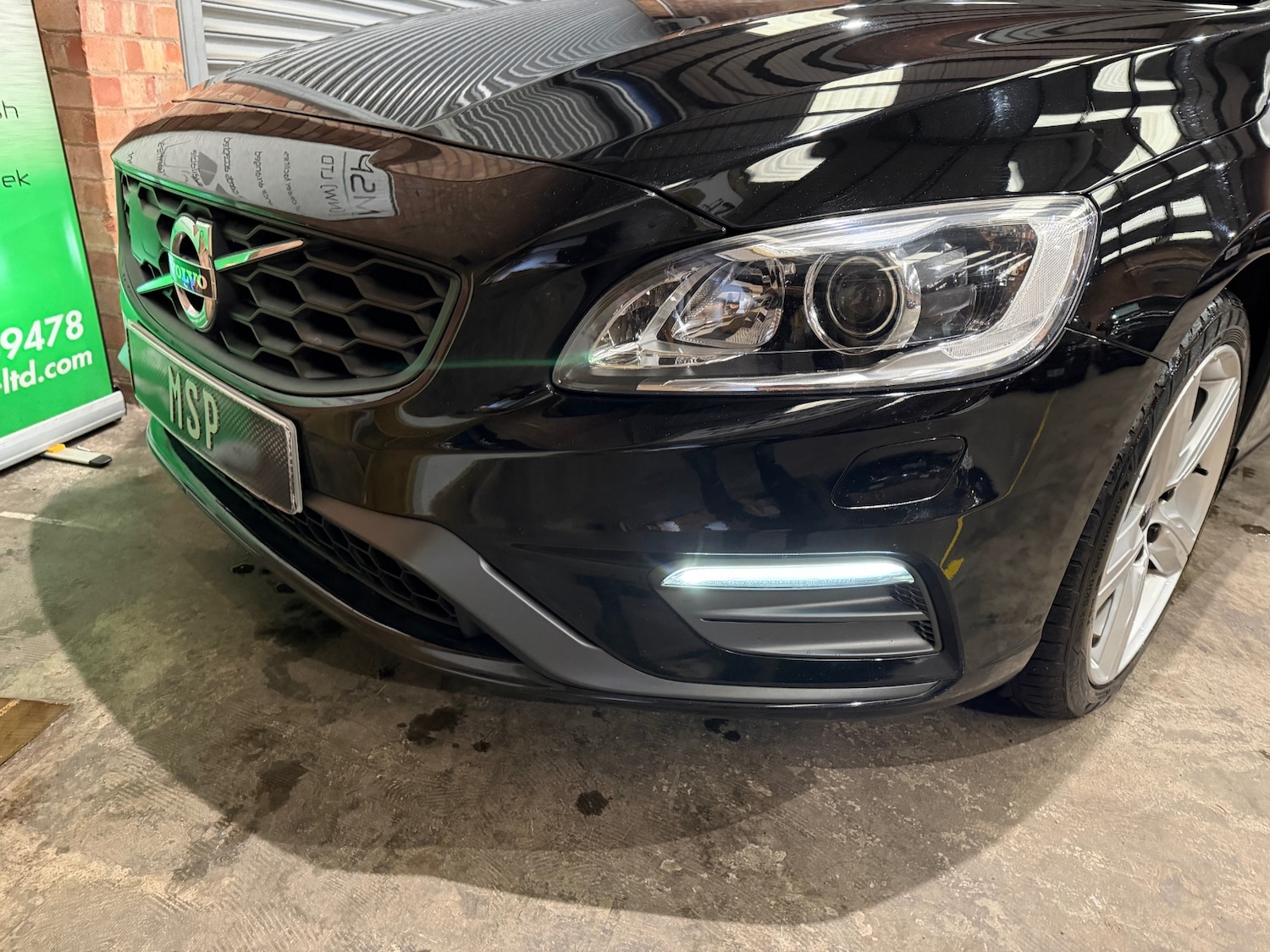 Used Volvo V60 2017 for sale - 77639403: Photo 63