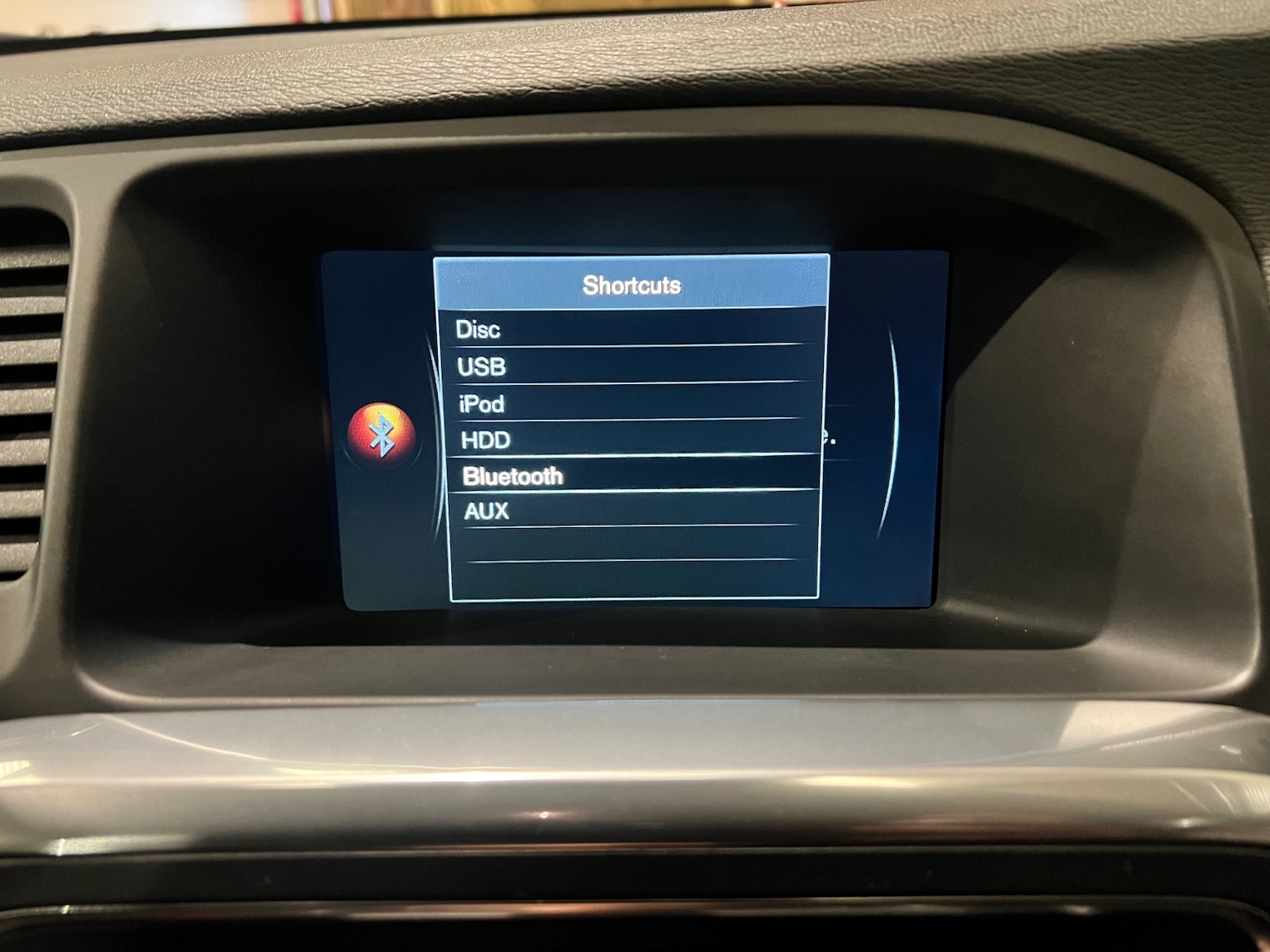 Used Volvo V60 2016 for sale - 77446014: Photo 31