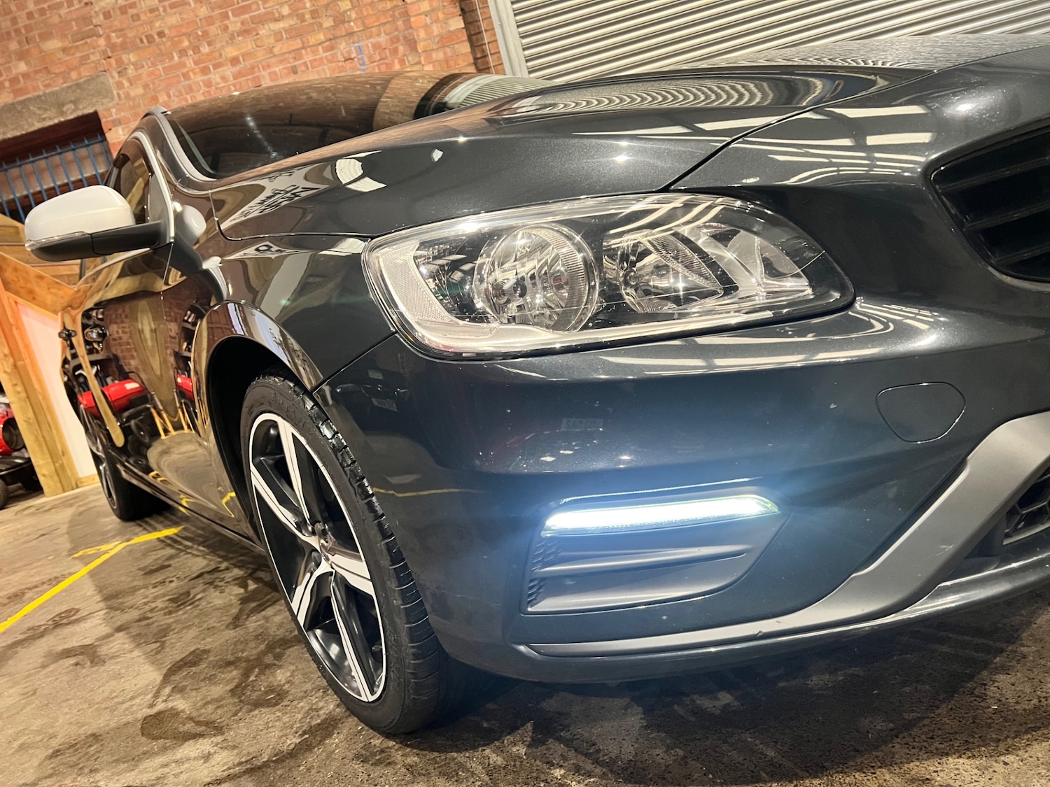 Used Volvo V60 2016 for sale - 76858924: Photo 10