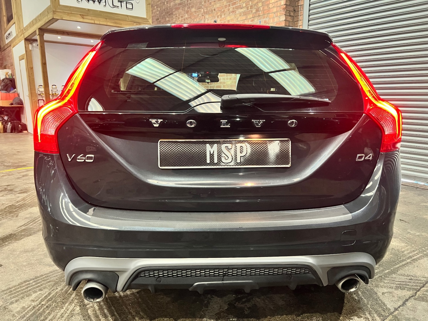 Used Volvo V60 2016 for sale - 76858924: Photo 18