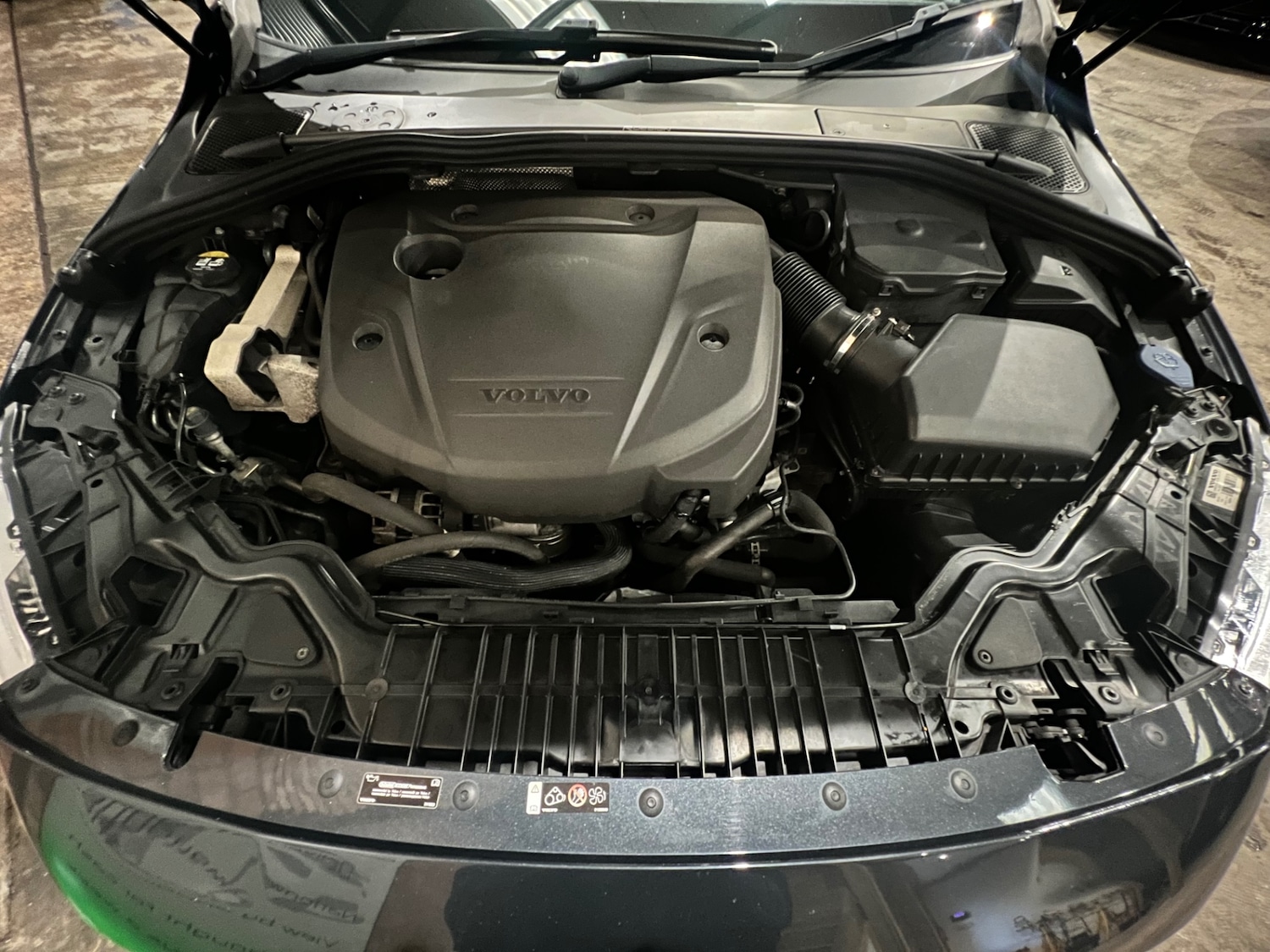 Used Volvo V60 2016 for sale - 76858924: Photo 20