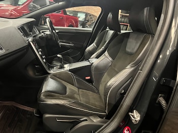 Used Volvo V60 2016 for sale - 76858924: Photo