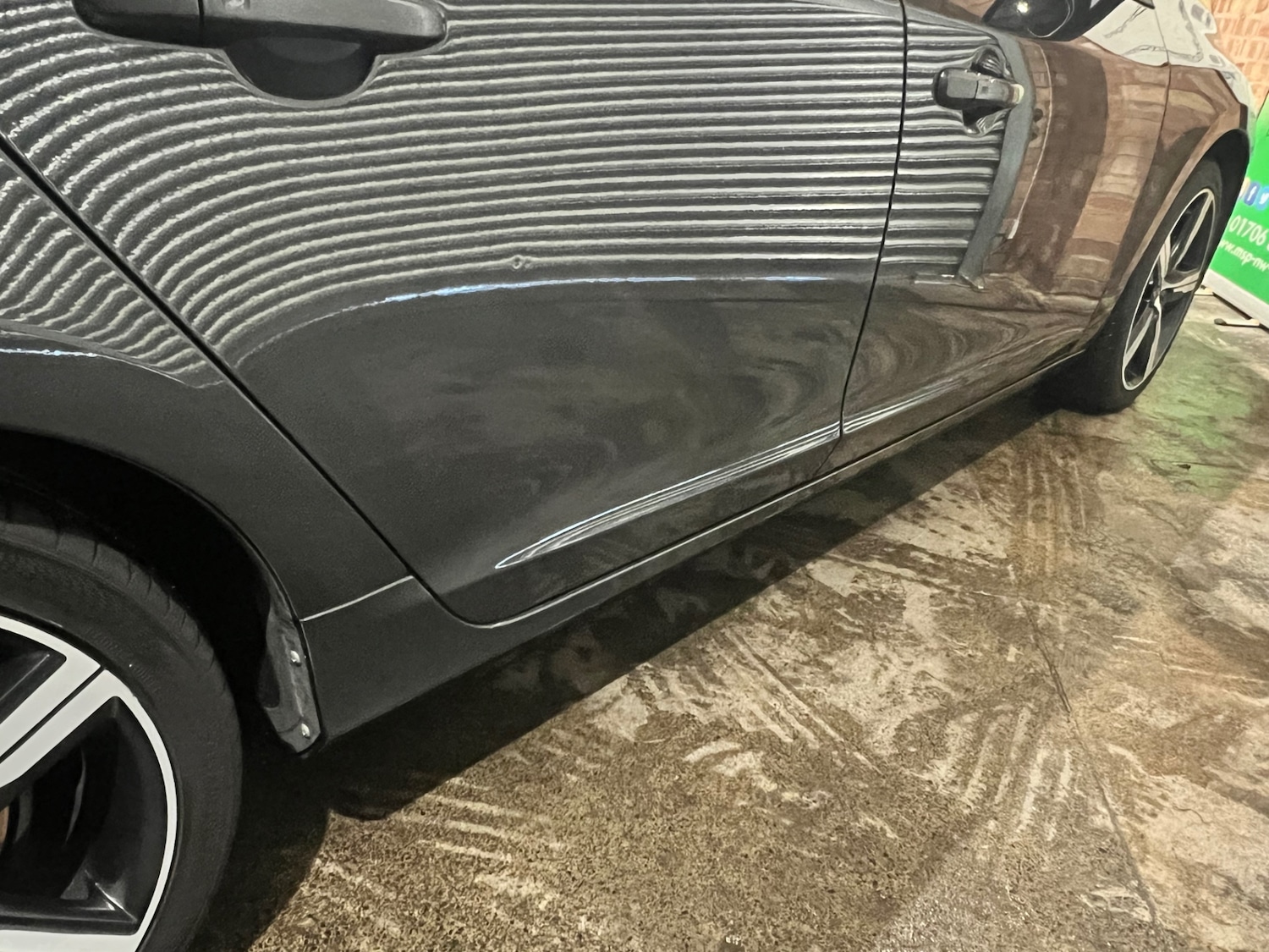 Used Volvo V60 2016 for sale - 76858924: Photo 40