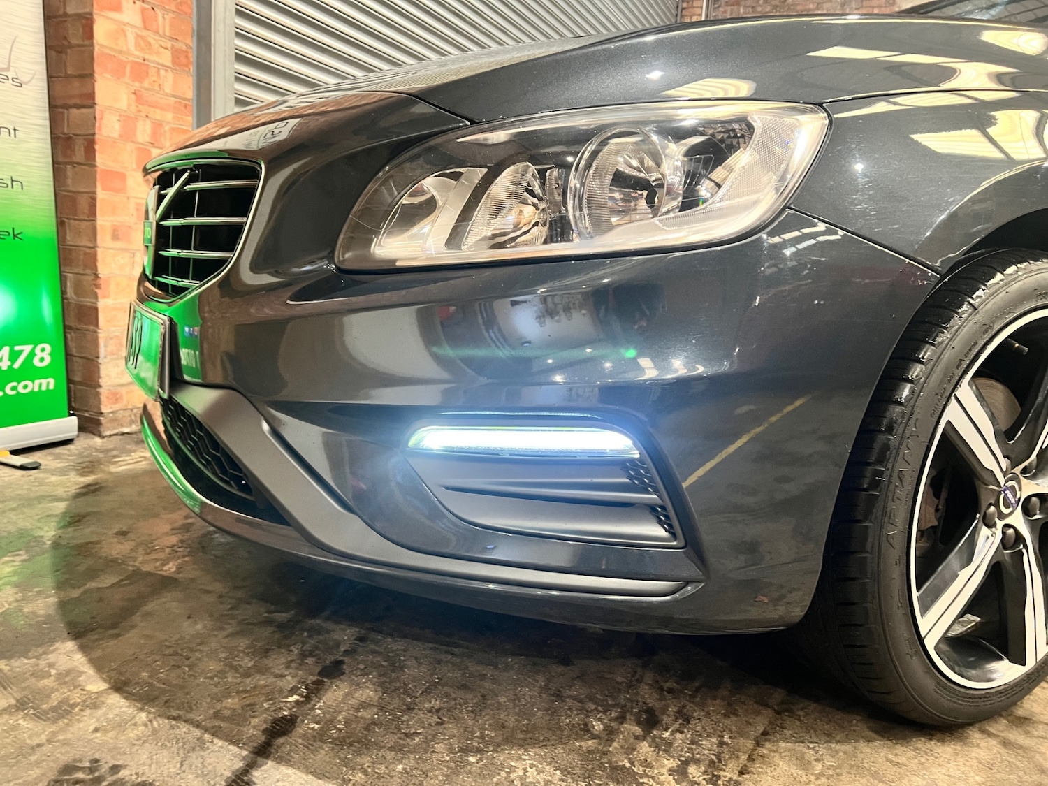 Used Volvo V60 2016 for sale - 76858924: Photo 53