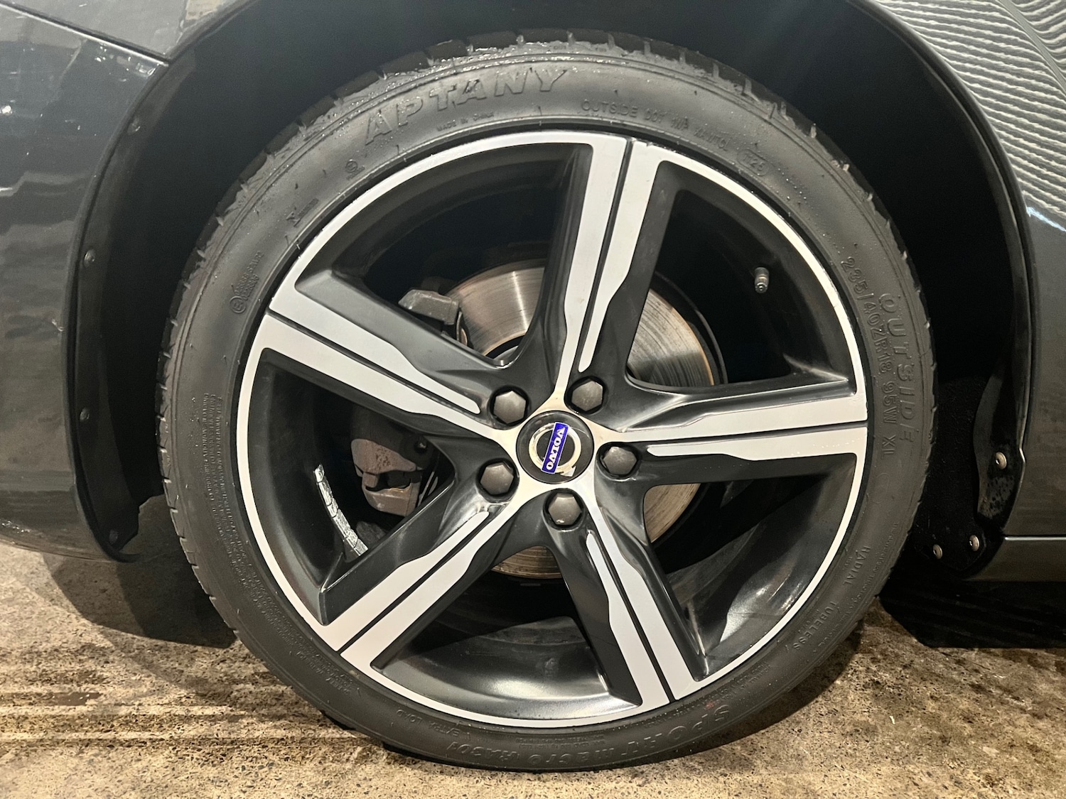 Used Volvo V60 2016 for sale - 76858924: Photo 7