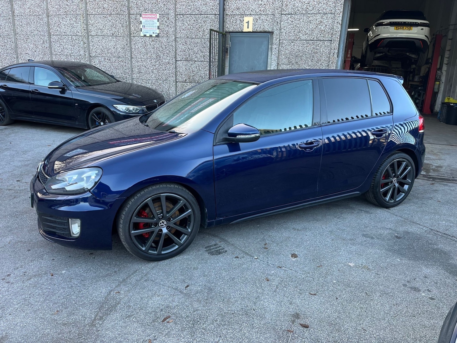 Used Volkswagen Golf 2011 for sale - 76600000: Photo 3