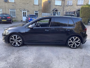 Used Volkswagen Golf 2017 for sale - 78465998: Photo