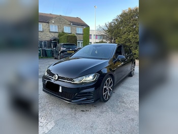 Used Volkswagen Golf 2017 for sale - 78465998: Photo