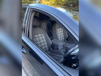 Used Volkswagen Golf 2017 for sale - 78465998: Photo