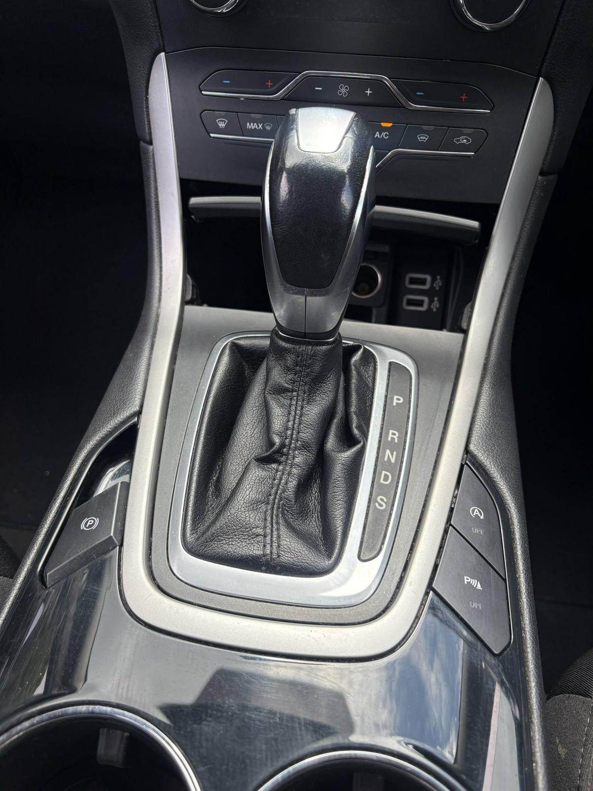 Used Ford Galaxy 2017 for sale - 77778752: Photo 11