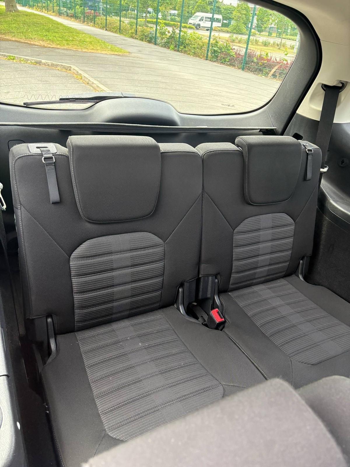 Used Ford Galaxy 2017 for sale - 77778752: Photo 15