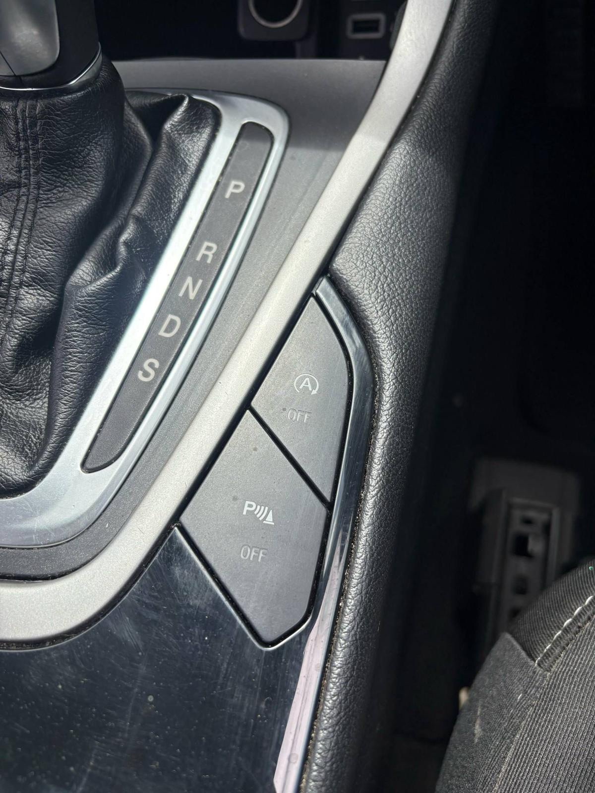 Used Ford Galaxy 2017 for sale - 77778752: Photo 8