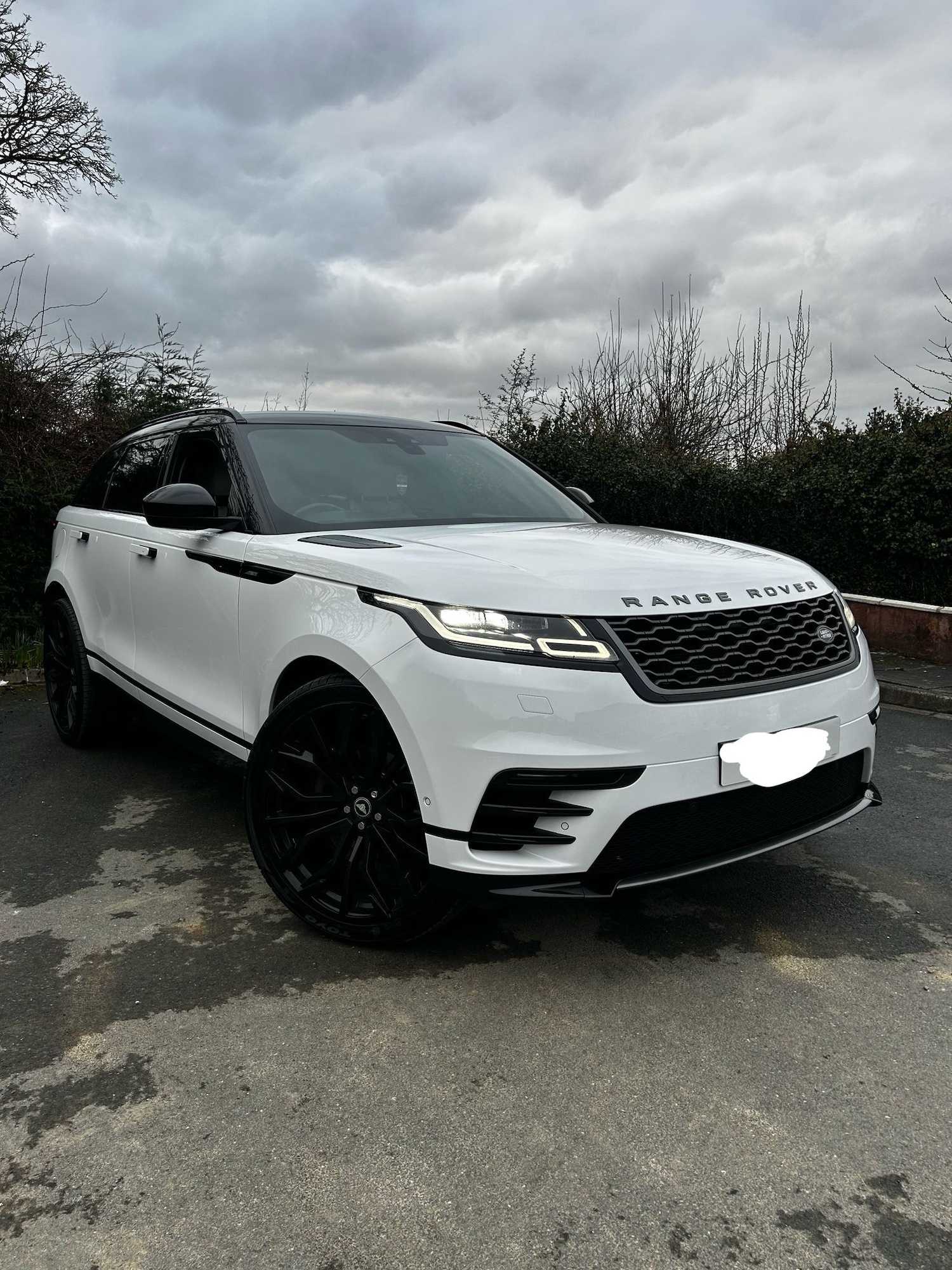 Used Land Rover Range Rover Velar 2018 for sale - 77776574: Photo 2