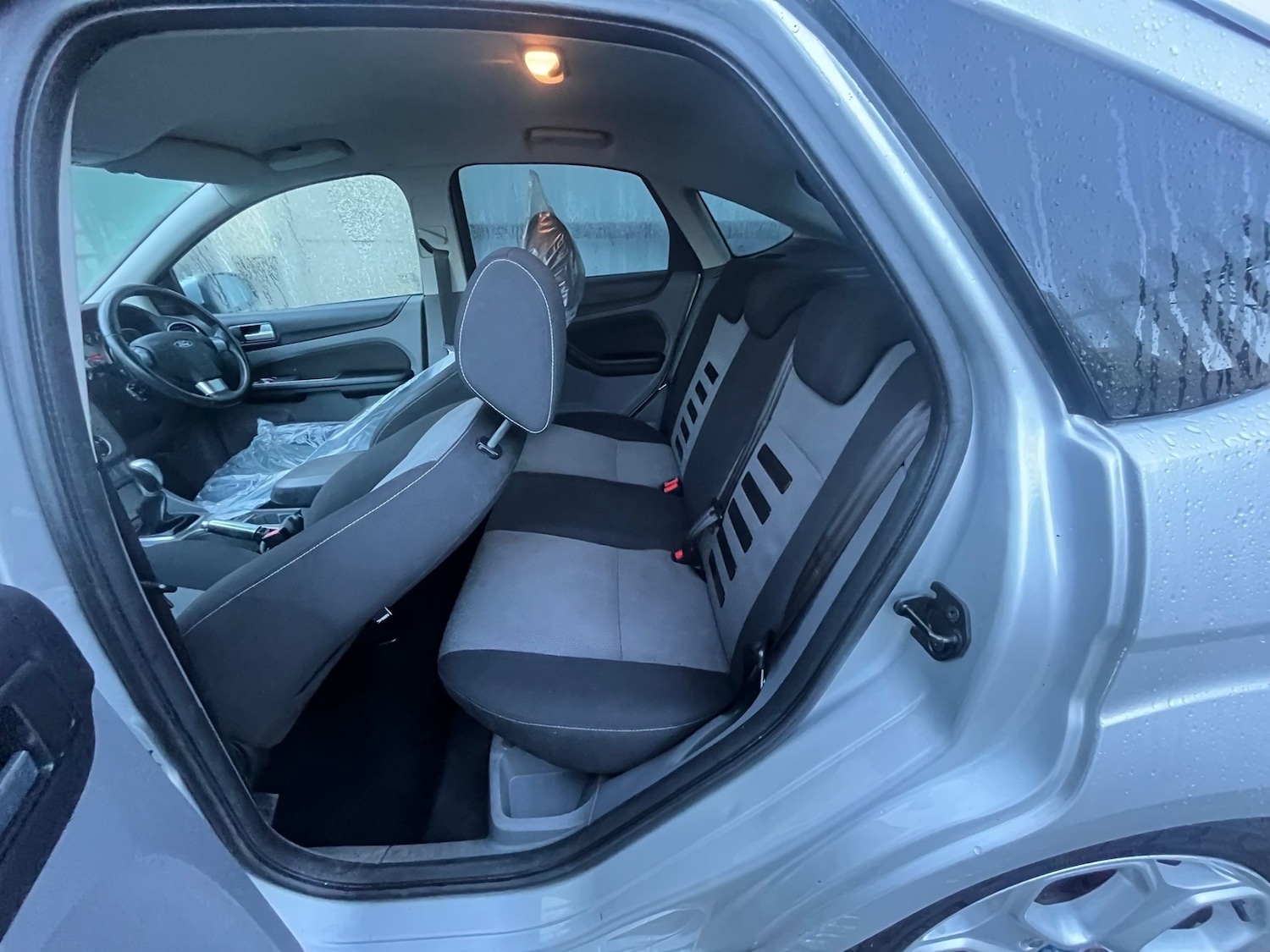 Used Ford Focus 2010 for sale - 77778218: Photo 10