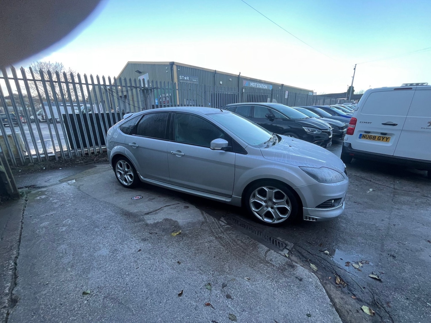 Used Ford Focus 2010 for sale - 77778218: Photo 17