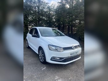 Used Volkswagen Polo 2015 for sale - 78900918: Photo