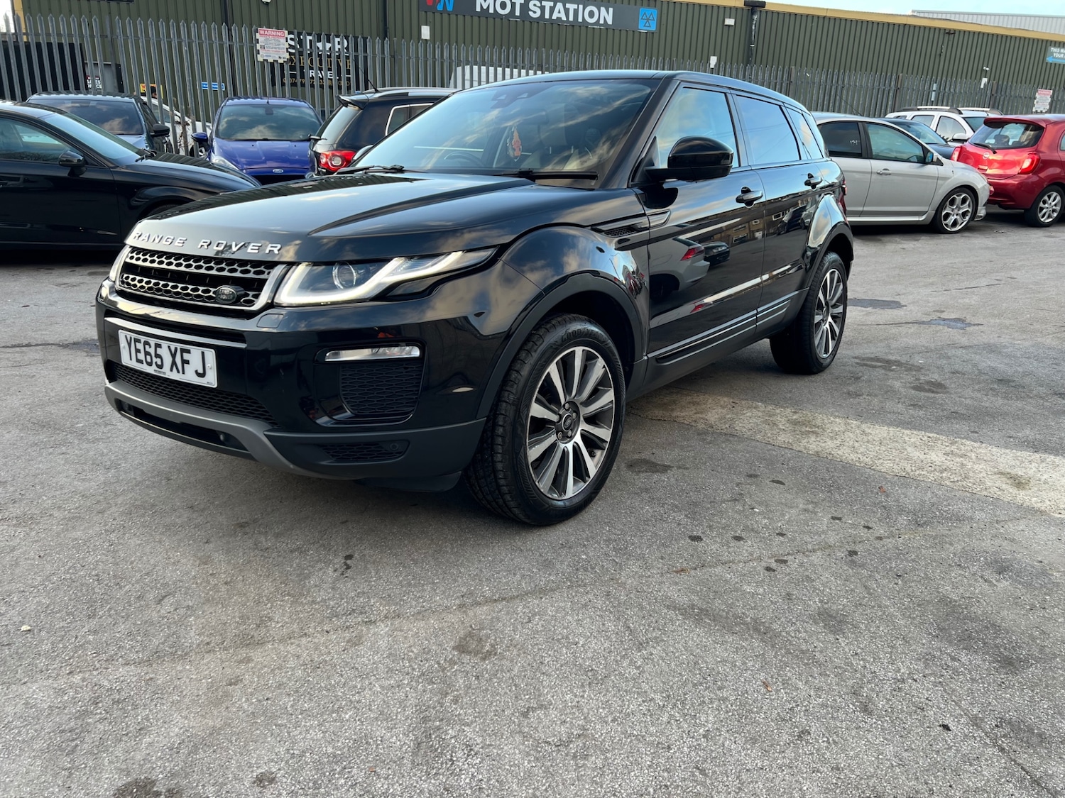 Used Land Rover Range Rover Evoque 2015 for sale - 76599994: Photo 4