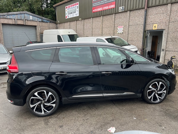 Used Renault Grand Scenic 2018 for sale - 76159826: Photo 15