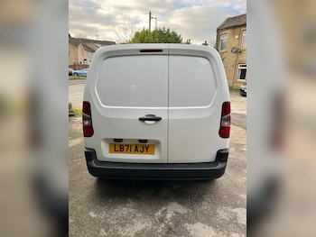 Used Citroen Berlingo 2021 for sale - 77065816: Photo