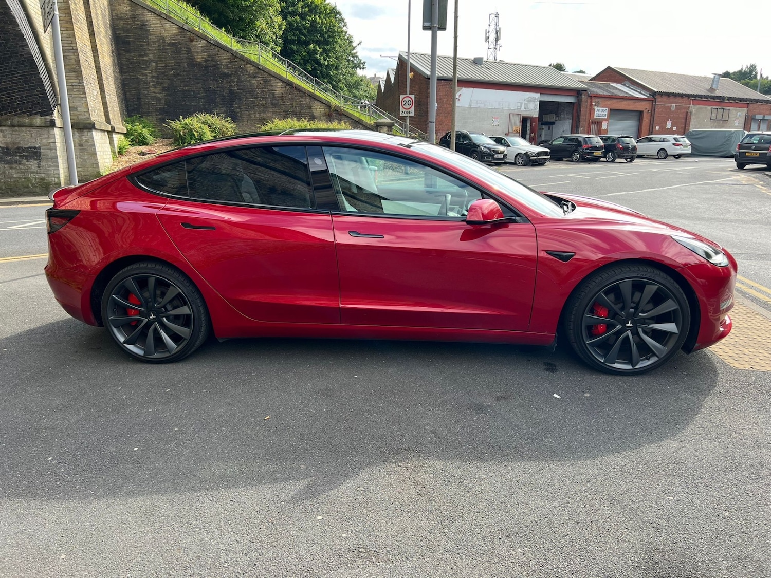 Used Tesla Model 3 2020 for sale - 76322078: Photo 5