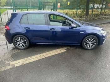 Used Volkswagen Golf 2018 for sale - 69270260: Photo