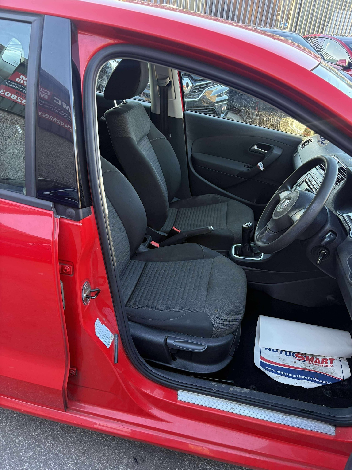 Used Volkswagen Polo 2011 for sale - 77778870: Photo 10