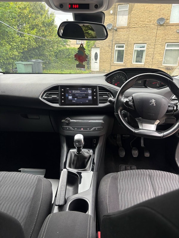 Used Peugeot 308 2017 for sale - 74705436: Photo 12