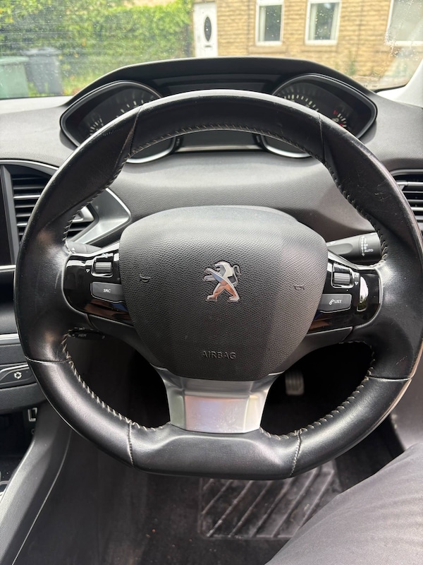 Used Peugeot 308 2017 for sale - 74705436: Photo 8