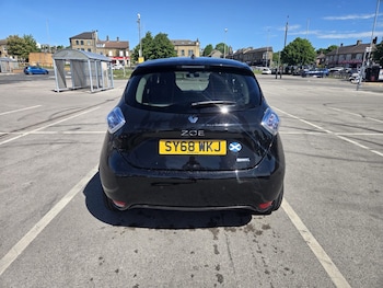Used Renault Zoe 2018 for sale - 79267070: Photo