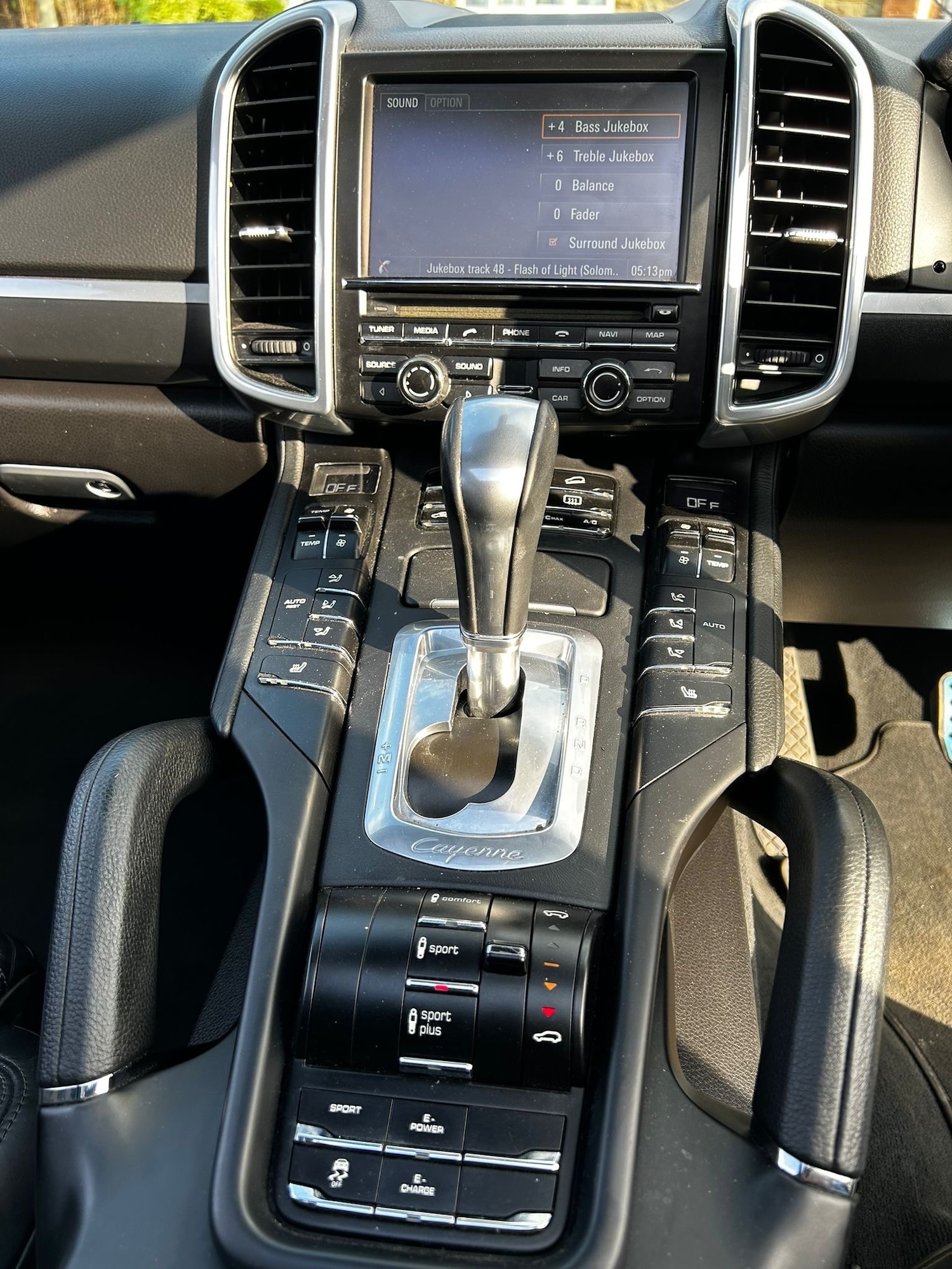 Used Porsche Cayenne 2015 for sale - 77781825: Photo 18