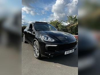 Porsche Cayenne feature image 3